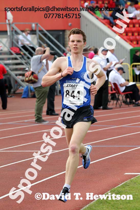 Nathan Reed (Sunderland) senior mens 5000 metres at the North Eastern Championships, Gateshead International Stadium.  Photos: David T. Hewitson/Sports for All Pics